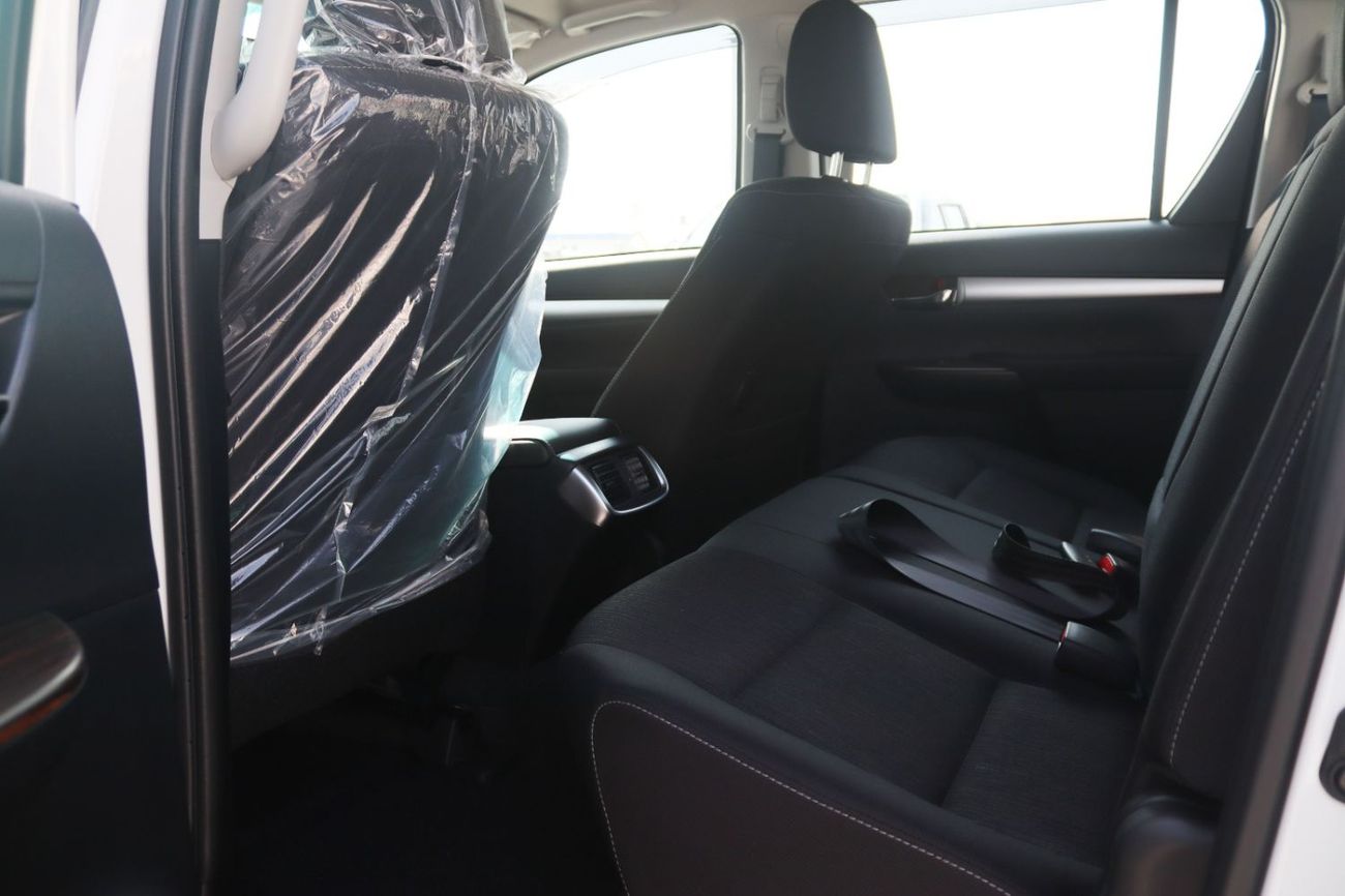 Toyota Hilux 2025 TOYOTA HILUX 4.0 V6 TRD LINE **EXPORT ONLY**التصدير فقط خارج الخليج**