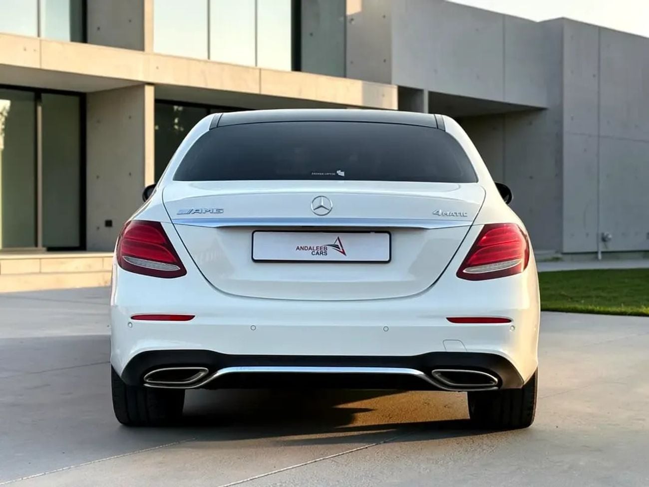 مرسيدس بنز E300 STD AED 1,900 P.M | 0% DOWN PAYMENT | MERCEDES-BENZ E300 AMG | 2.0L V4 | 2020