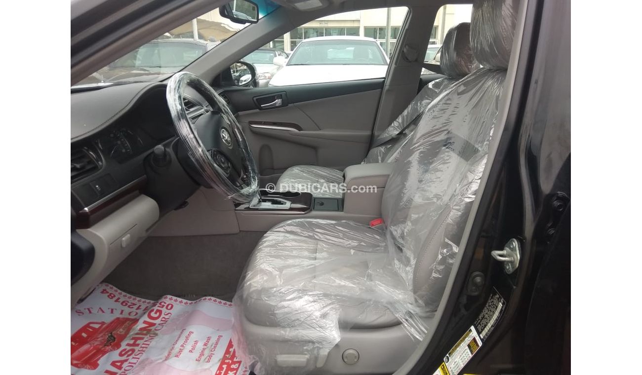 Toyota Camry XLE - Limited - Full Options  4 CYL   2.4