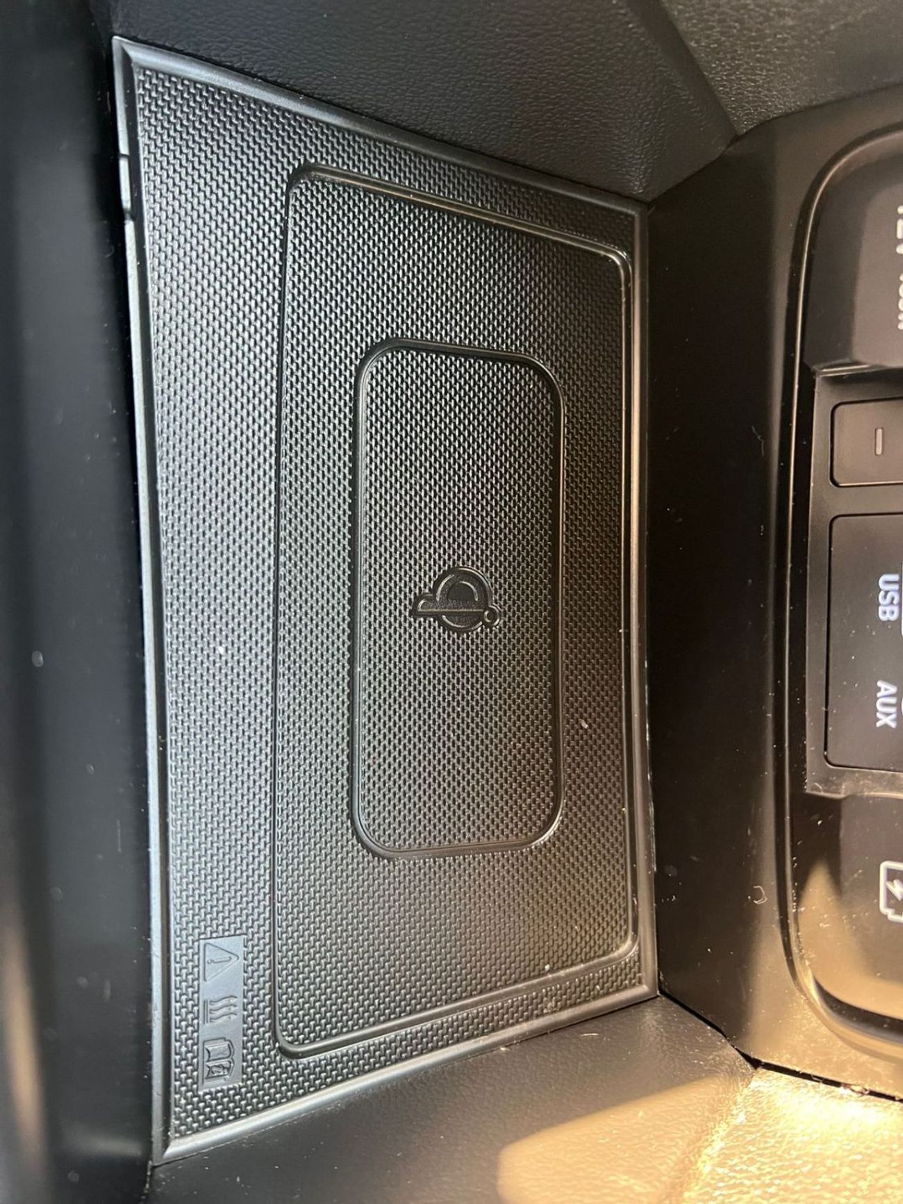 Hyundai Santa Fe 2020 Hyundai Santa Fe- Limited - 2.4L V4 - Full Option Panoramic View - Push Start - Leather and Ele