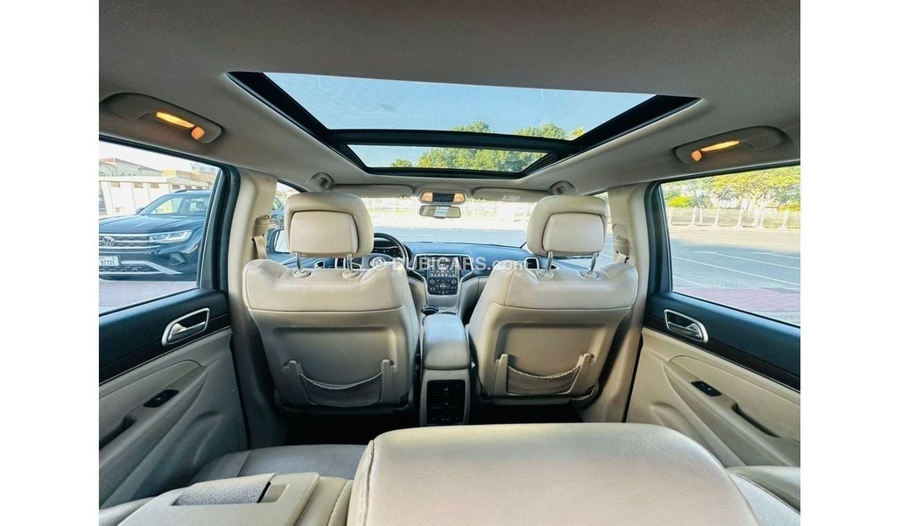 Jeep Grand Cherokee 1150 PM || GRAND CHEROKEE LIMITED 3.5L V6 || ORIGNAL PAINT || GCC || WELL MAINTAINED