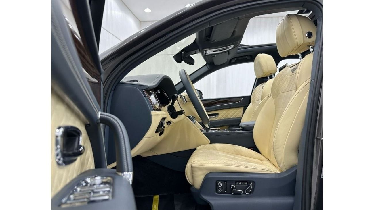 Bentley Bentayga 2017 Bentley Bentayga First Edition W12, Warranty, Full Bentley Service History, Full Options, GCC