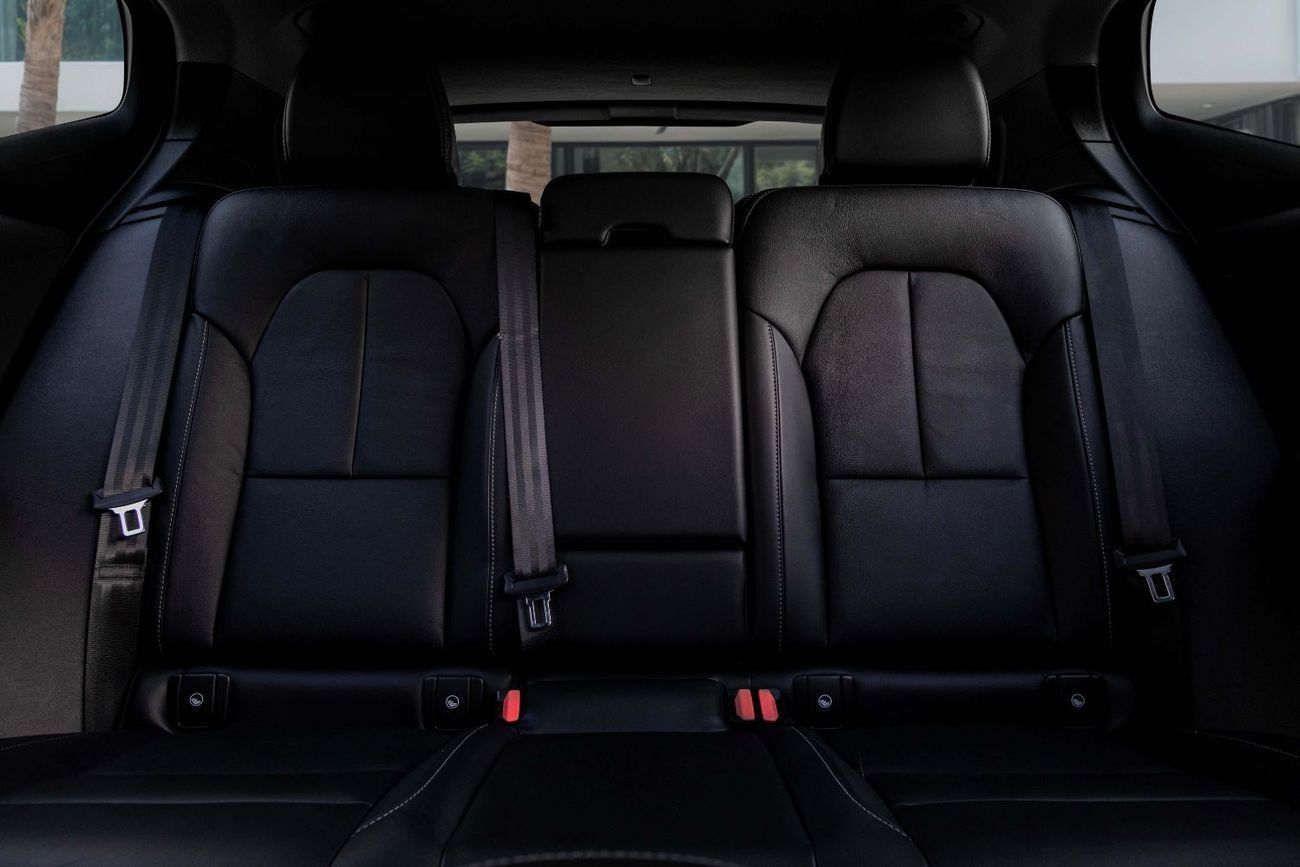 فولفو XC 40 B4 ULTIMATE DARK | 2,350 P.M  | 0% Downpayment | AGENCY WARRANTY!