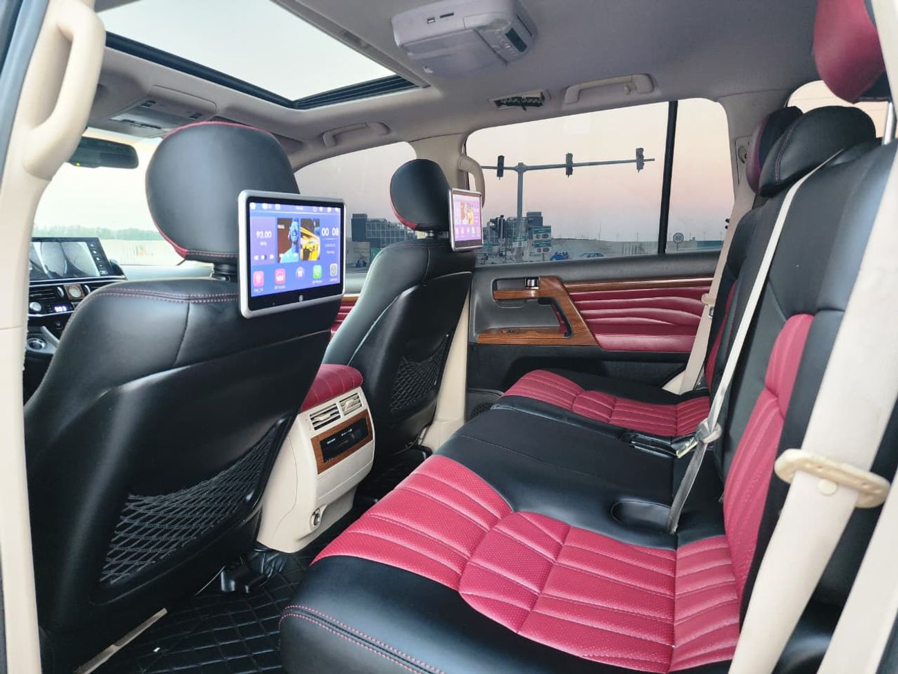 Toyota Land Cruiser GXR V8 MODEL 2015 UPGRADE 2024