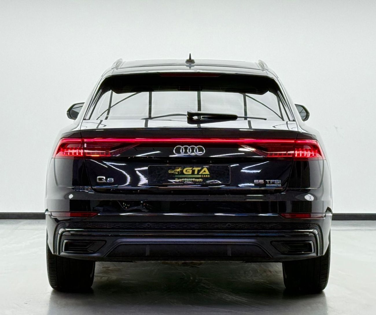 Audi Q8 55 TFSI quattro S-Line 3.0L (340 HP) 2021 Audi Q8 55 TFSI Quattro S-Line, Warranty, Full Audi Servic