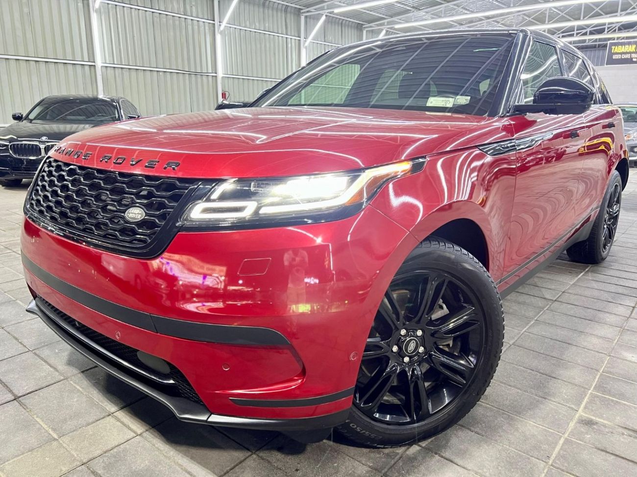 لاند روفر رينج روفر فيلار P250 R-Dynamic HSE 2.0L warranty one year bank financie available