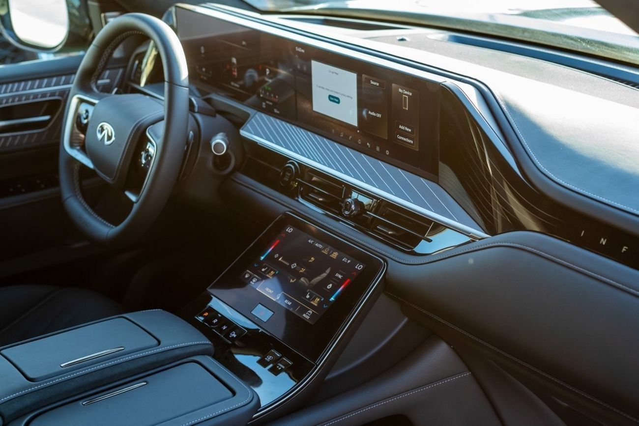 Infiniti QX80 Autograph Captain Chairs 3.5L