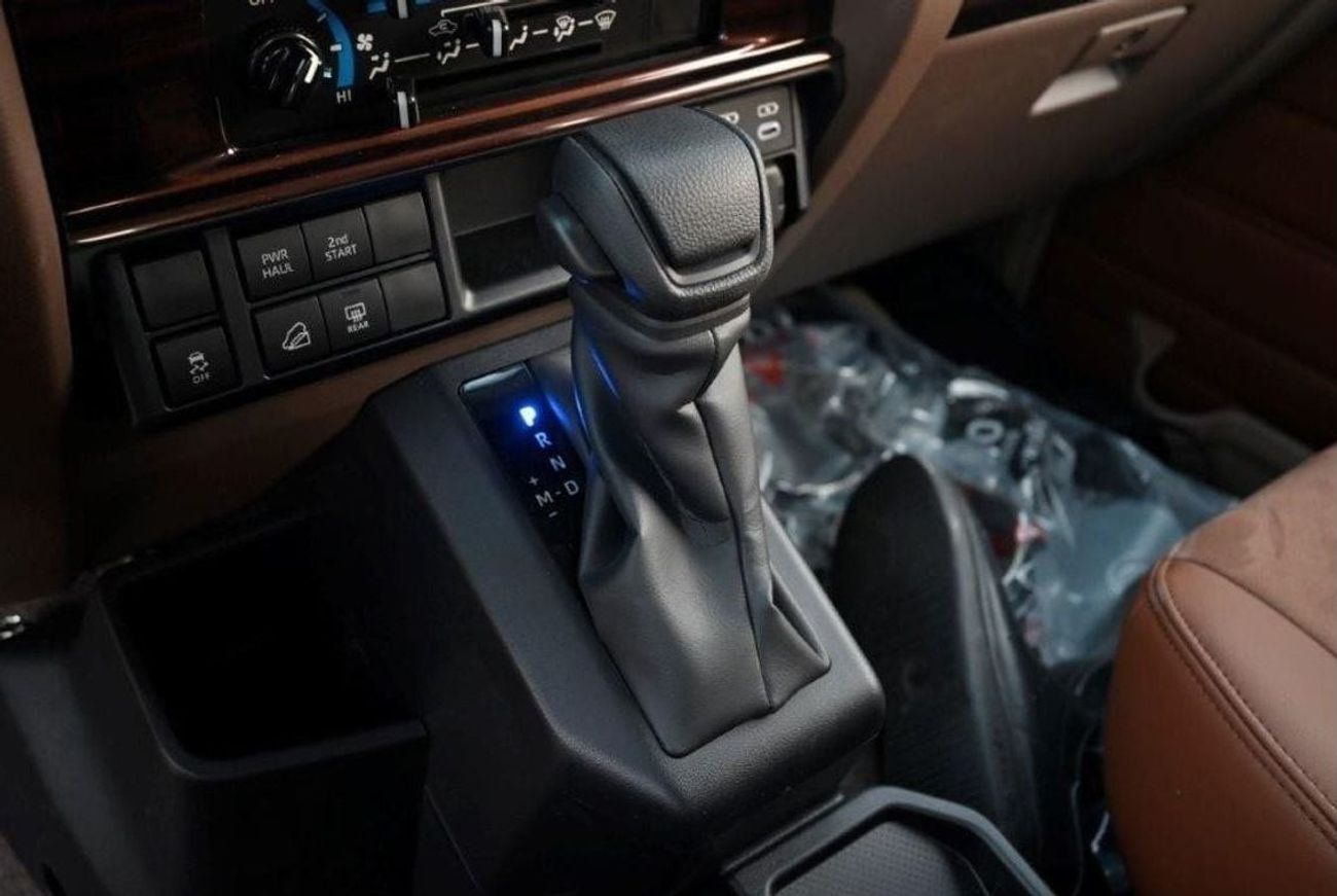 Toyota Land Cruiser 70 2025 TOYOTA LAND CRUISER 71 HARDTOP SDLX V6 4.0L PETROL 4WD AT