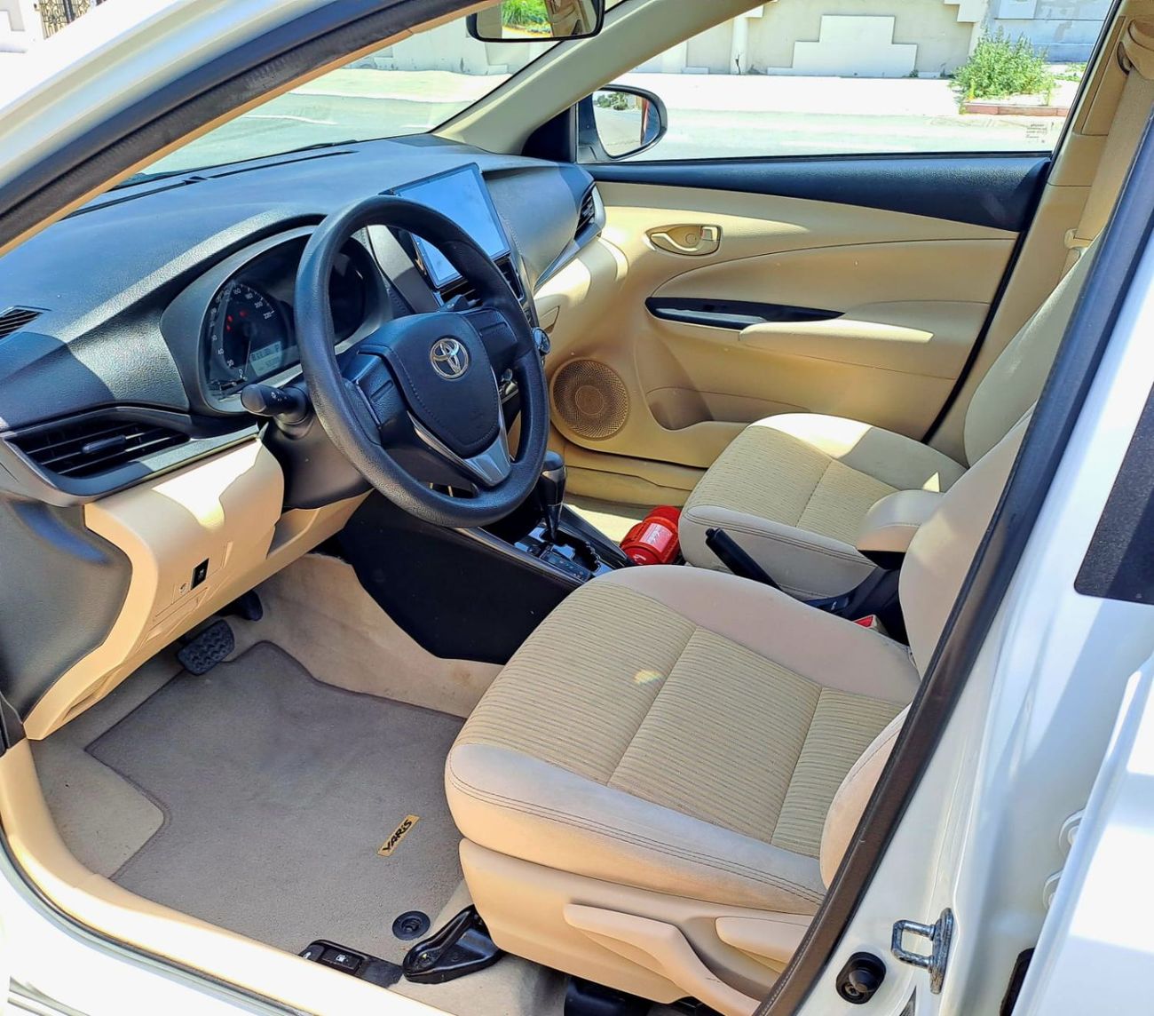 Toyota Yaris SE 1.5L Sedan 550-Monthly | GPS, Cruise, Camera | GCC | Accident Free