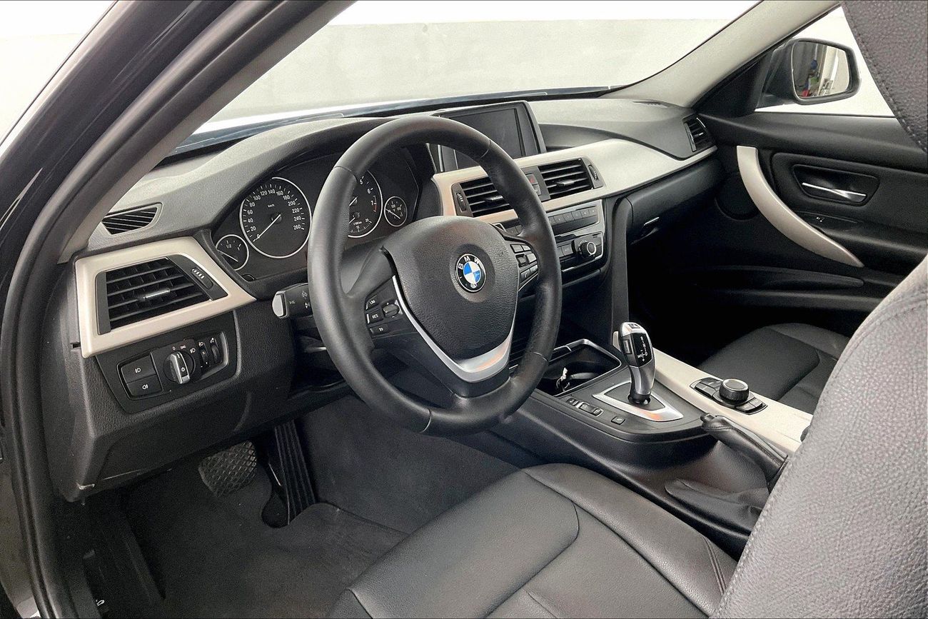 BMW 318i Standard | Guaranteed Warranty | 0 Down Payment