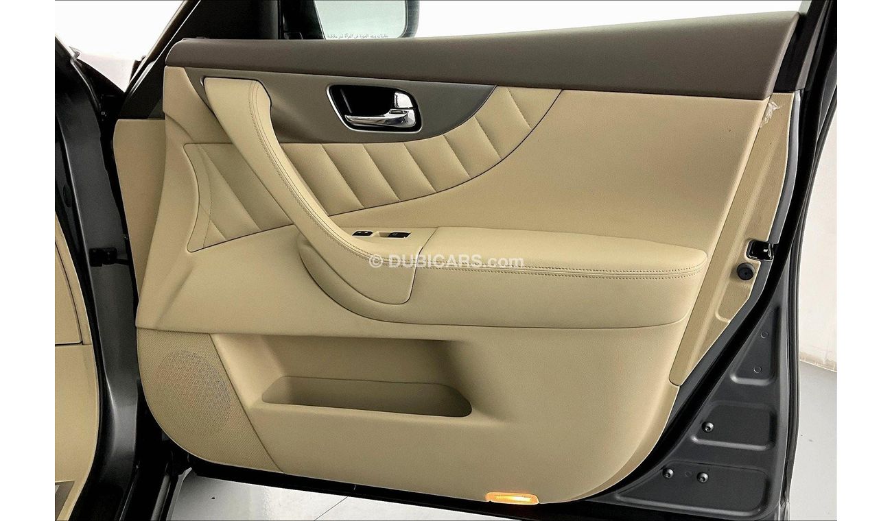 Infiniti QX70 Luxury / Luxe Sensory | 1 year free warranty | 7 day return policy | Zero down payment