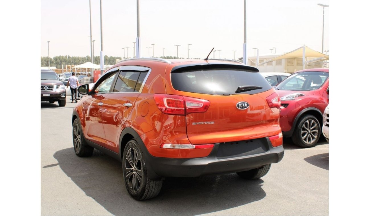 Kia Sportage FULL OPTION - GCC - ACCIDENTS FREE - CAR IS IN PERFECT CONDITION INSIDE OUT