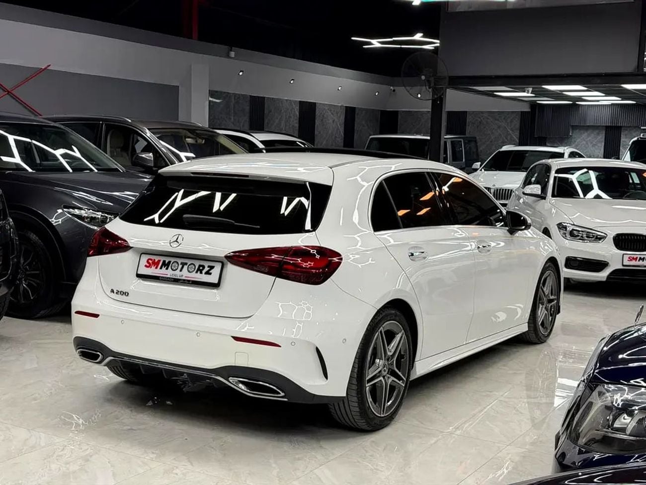 مرسيدس بنز A 200 Premium + 2.0L