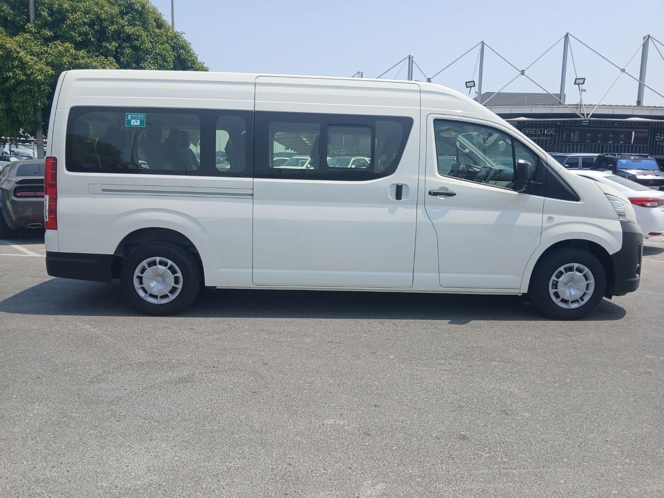 Toyota Hiace ECTTAE002 - 2026 Toyota Hiace Hrf Pass Van - 3.5L Petrol Auto - Black Bumper, 3PSB