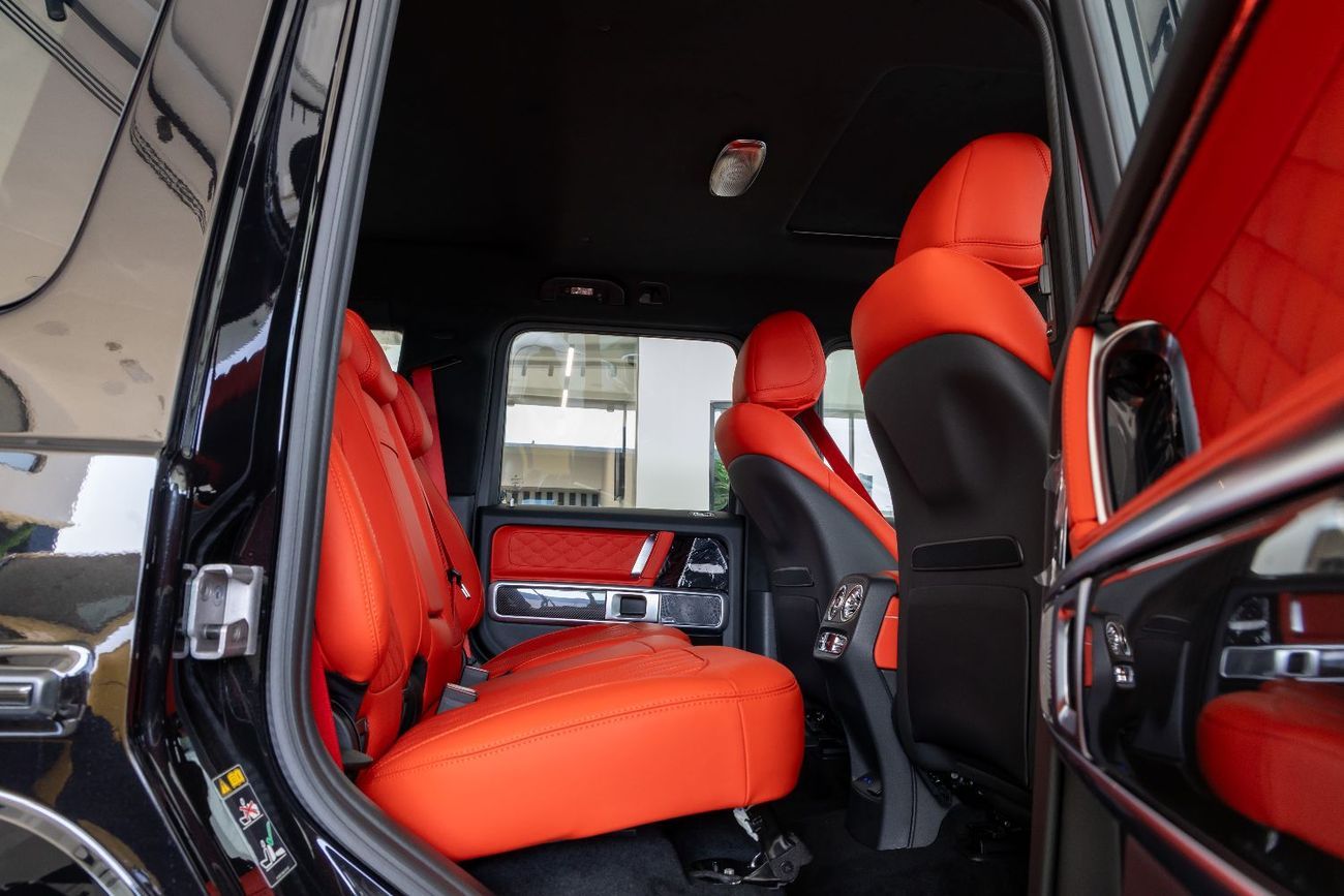 Mercedes-Benz G 63 AMG 4MATIC SUV Mercedes Benz G63 AMG - Double Night Package - Fully Loaded- Carbon Fiber Interior 2025