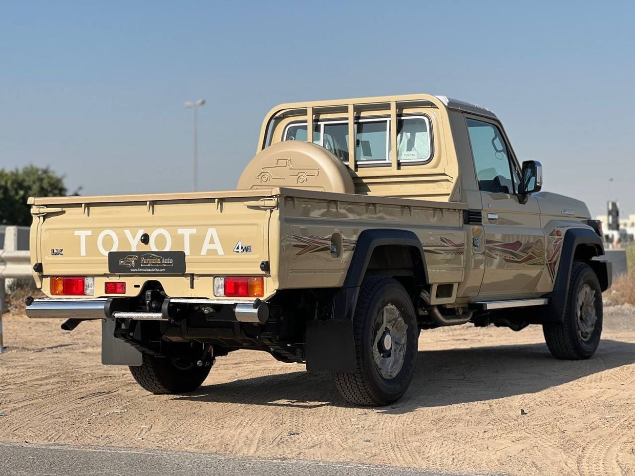 Toyota Land Cruiser Pick Up S/C LC79 2.8L DSL M/T // 2025 // HIGH OPTION WITH RADAR , DIFF LOCK , DVD&BACK CAMERA // SPECIAL OFF