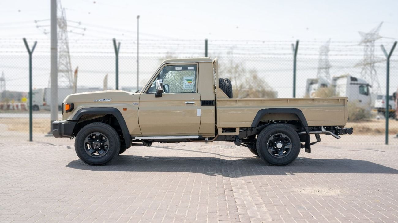 Toyota Land Cruiser Pick Up 2025 Toyota LC79 SC 4.0L Petrol MT