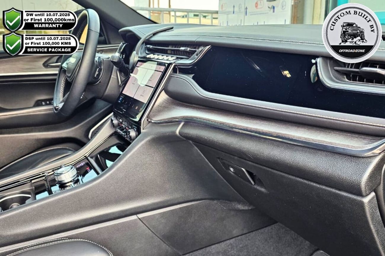 Jeep Grand Cherokee Overland 3.6L / 5 Years Dealer Warranty and 5 Years Dealer Service Package