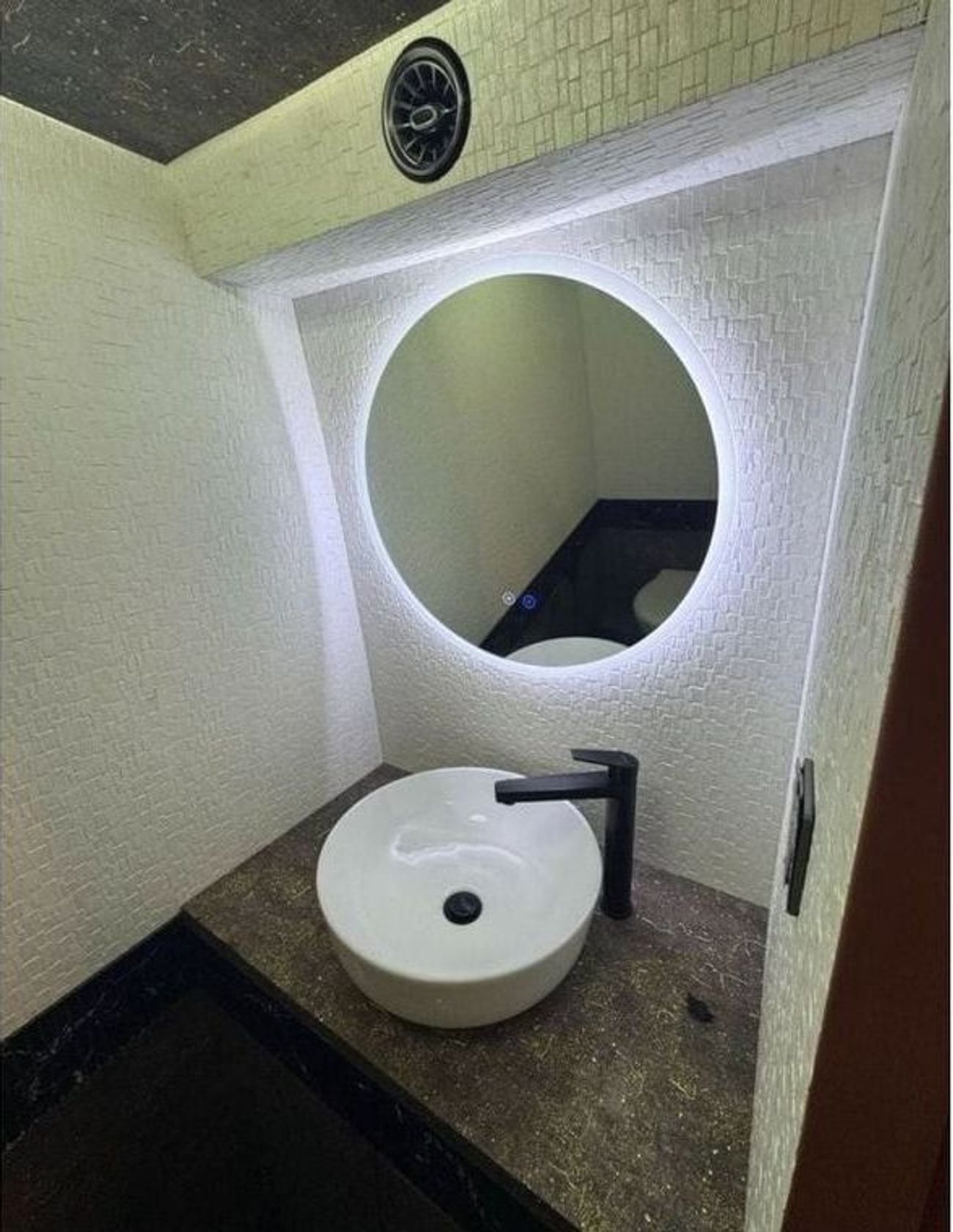 Mercedes-Benz Sprinter 517 L4 H2 Extra Long with Full VIP Conversion AVAILABLE IN LEFT OR RIGHT HAND DRIVE