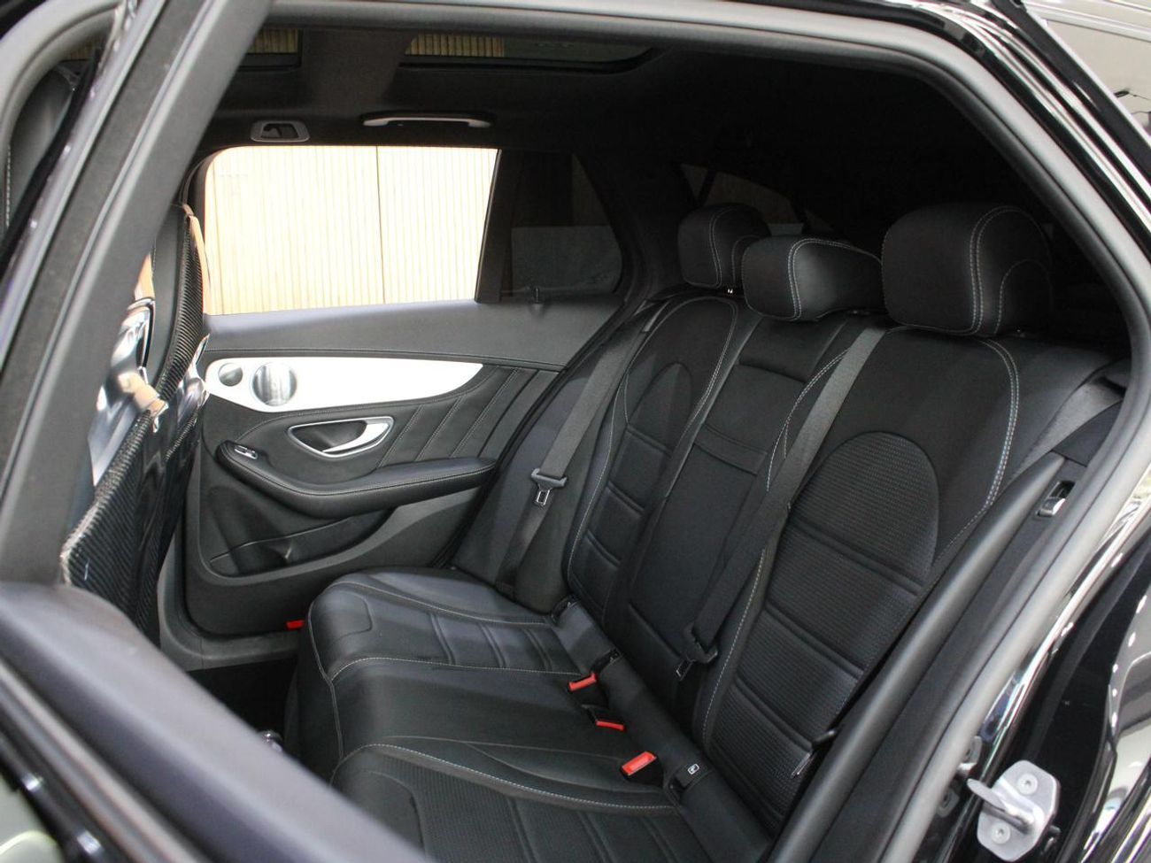 مرسيدس بنز C 63 AMG - V8 With Warranty