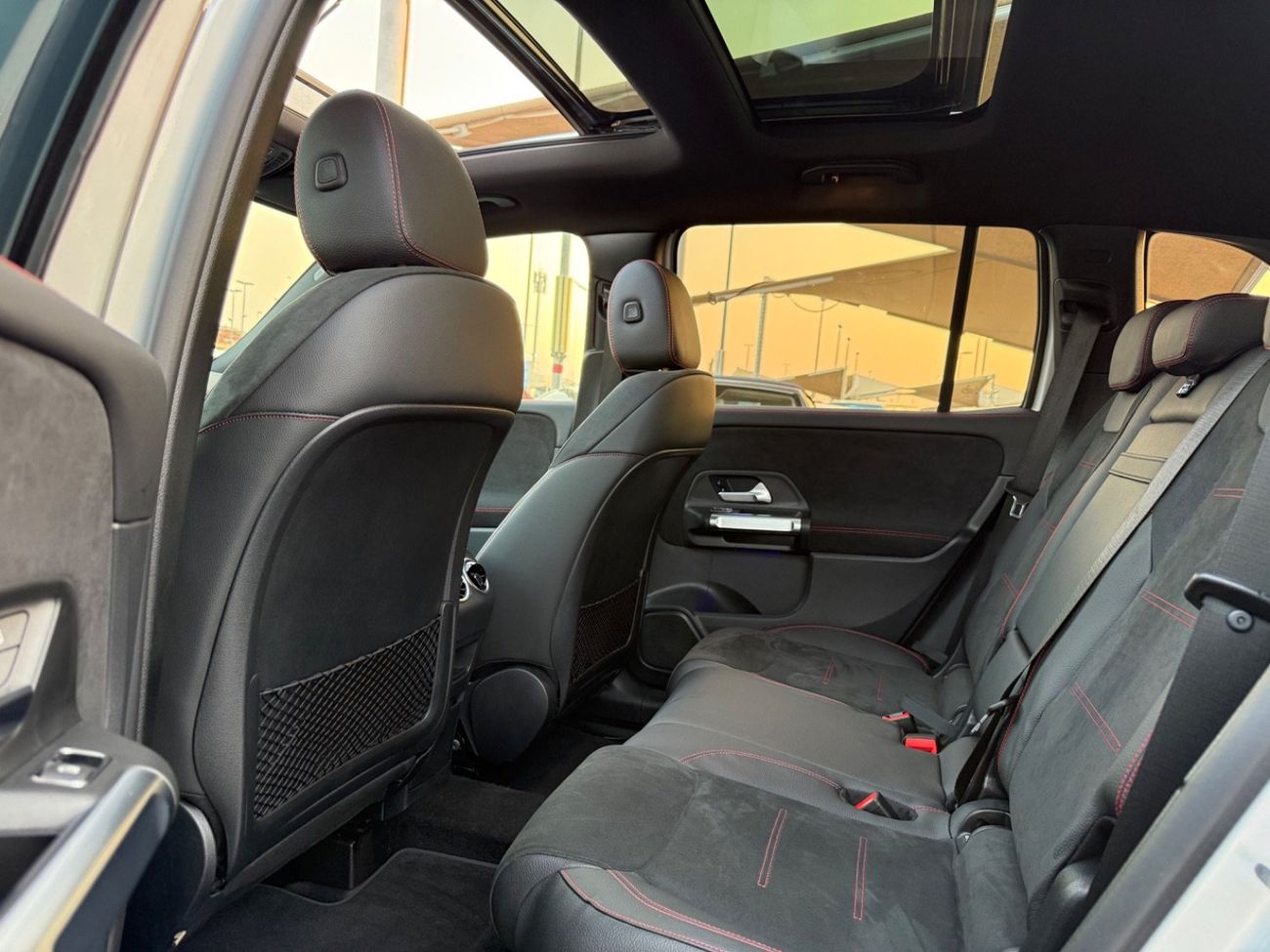 Mercedes-Benz GLB 250 Premium 2.0L (5 Seater)