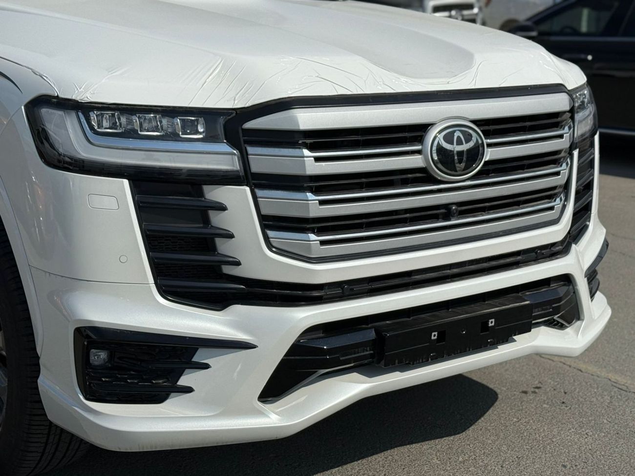 Toyota Land Cruiser VXR -Z 3.3L DIESEL TWIN TURBO 2025 MODEL