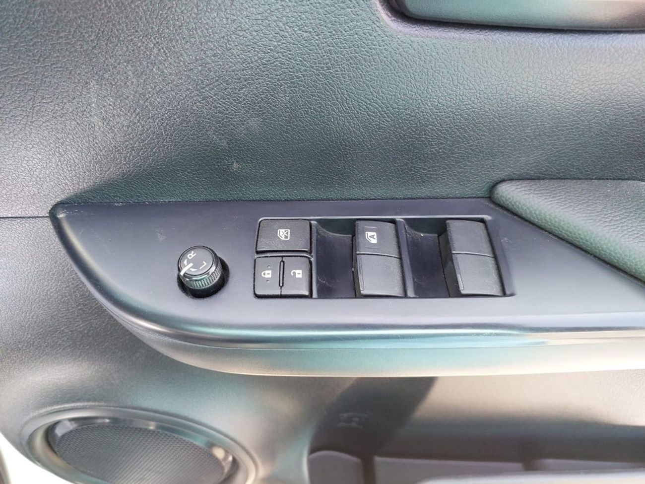 Toyota Hilux TOYOTA HILUX PICK UP RHD 2021 MODEL 2.8L DIESEL AUTOMATIC(PM66455)