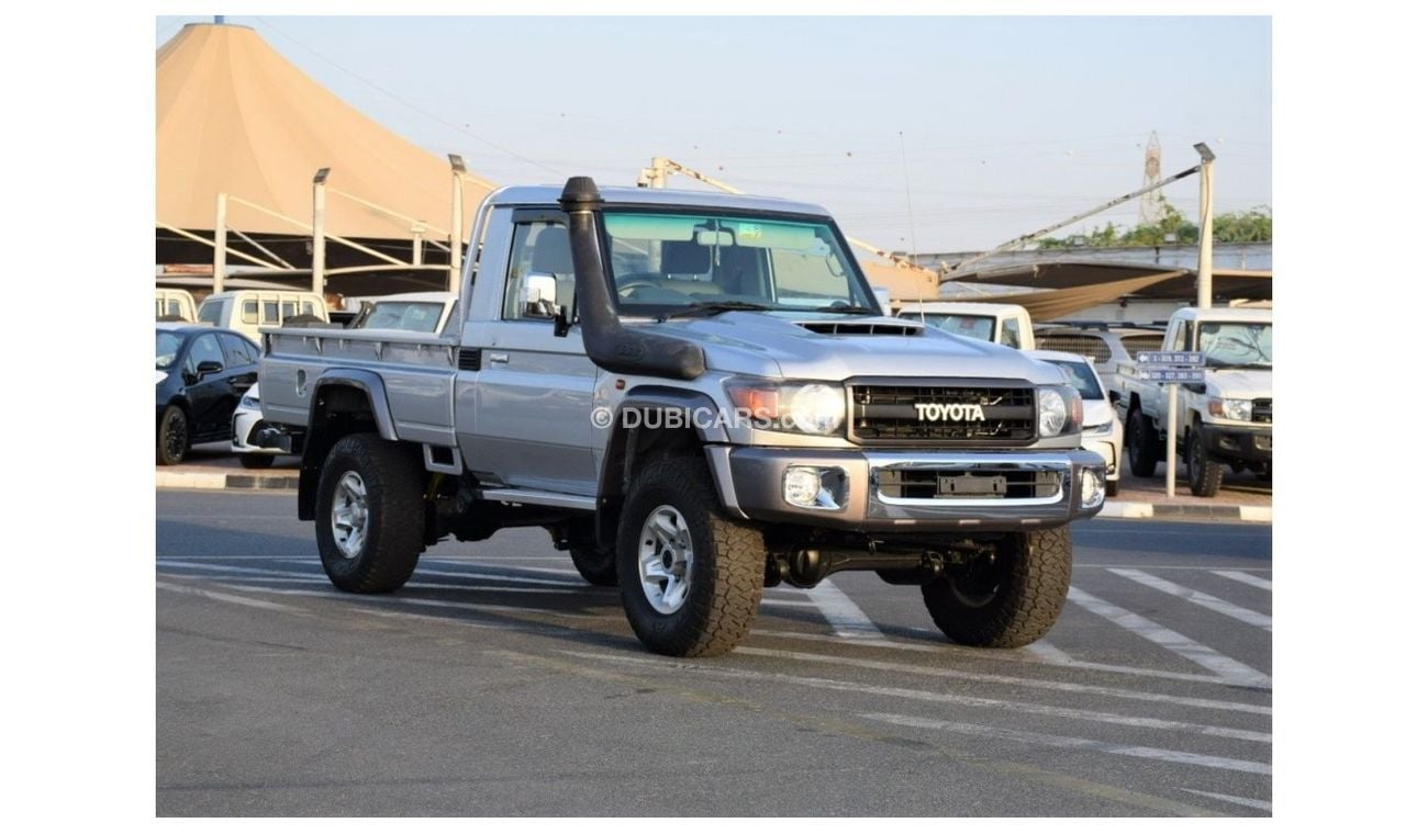 Toyota Land Cruiser Pick Up