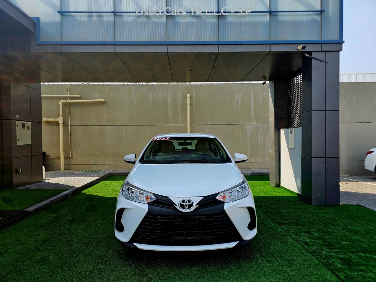 Toyota Yaris YARIS 1.5L GCC SPECS/ VERY LOW MILEAGE/ SINGLE OWNER