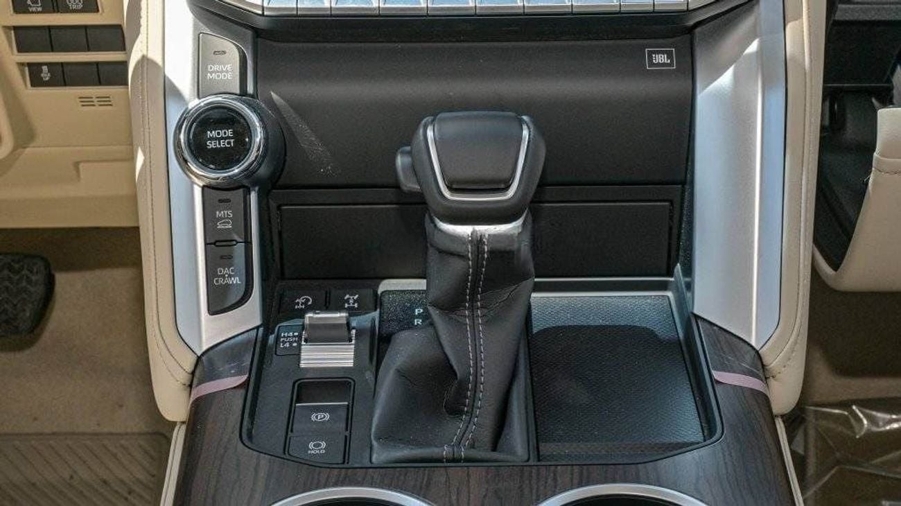 Toyota Land Cruiser VXR 3.3L