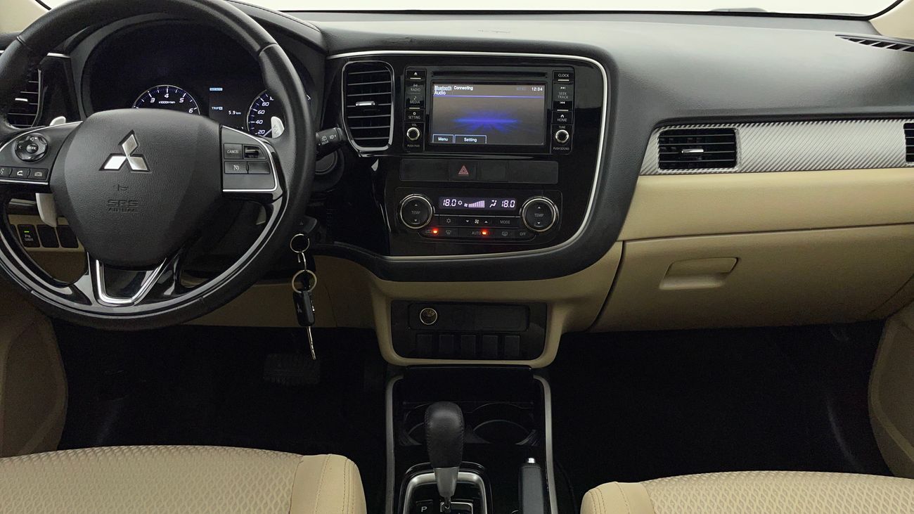 ميتسوبيشي آوتلاندر GLX HIGHLINE 2.4 | بدون دفعة مقدمة | اختبار قيادة مجاني للمنزل