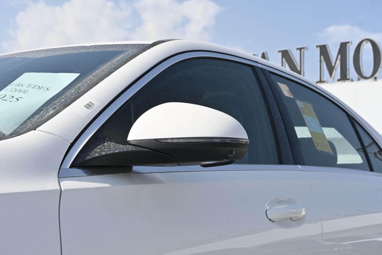 Mercedes-Benz C 200 L Mercedes-Benz C200L Full 1.5L, Petrol AT, Model 2025 Color White