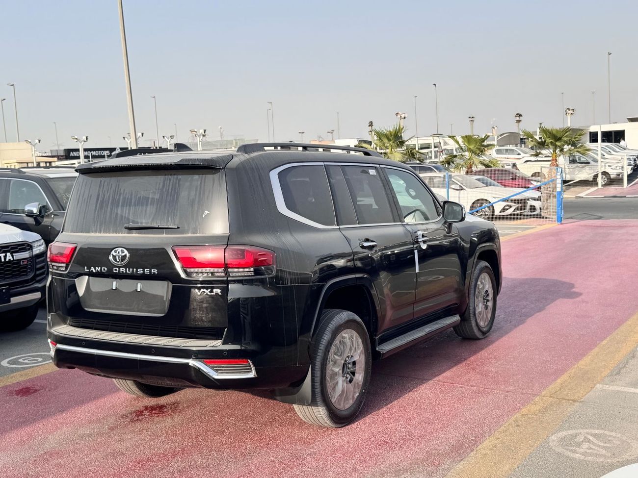 تويوتا لاند كروزر 2025 TOYOTA RIGHT HAND DRIVE LAND CRUISER 300 VXR 3.3L DIESEL BRAND NEW 0KM