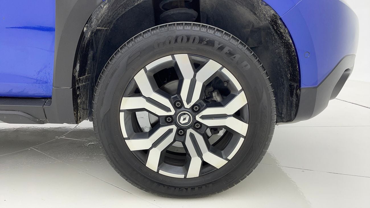 Renault Duster LE 1.6 | Zero Down Payment | Free Home Test Drive