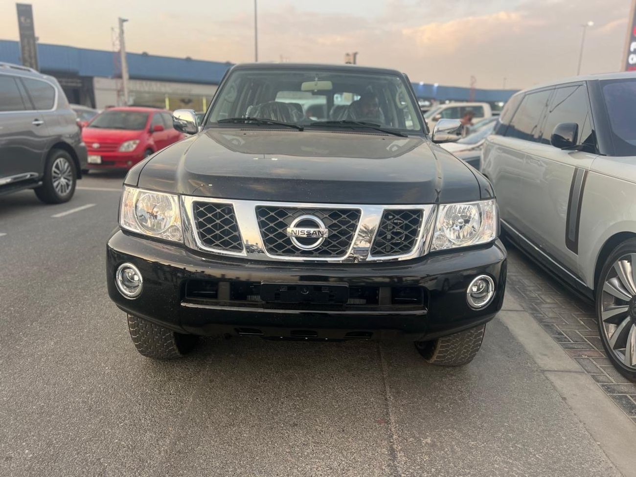 نيسان باترول سفاري Safari 4.8L M/T