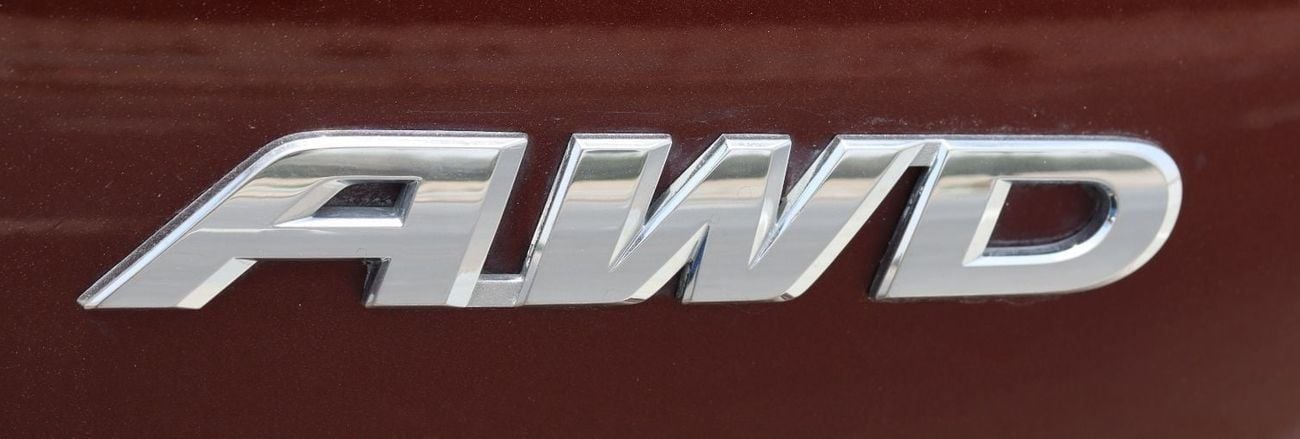 Honda CRV EX 2.4L HONDA CR-V - 2015 GCC edition, accident-free, in excellent condition with a mileage of 136,0