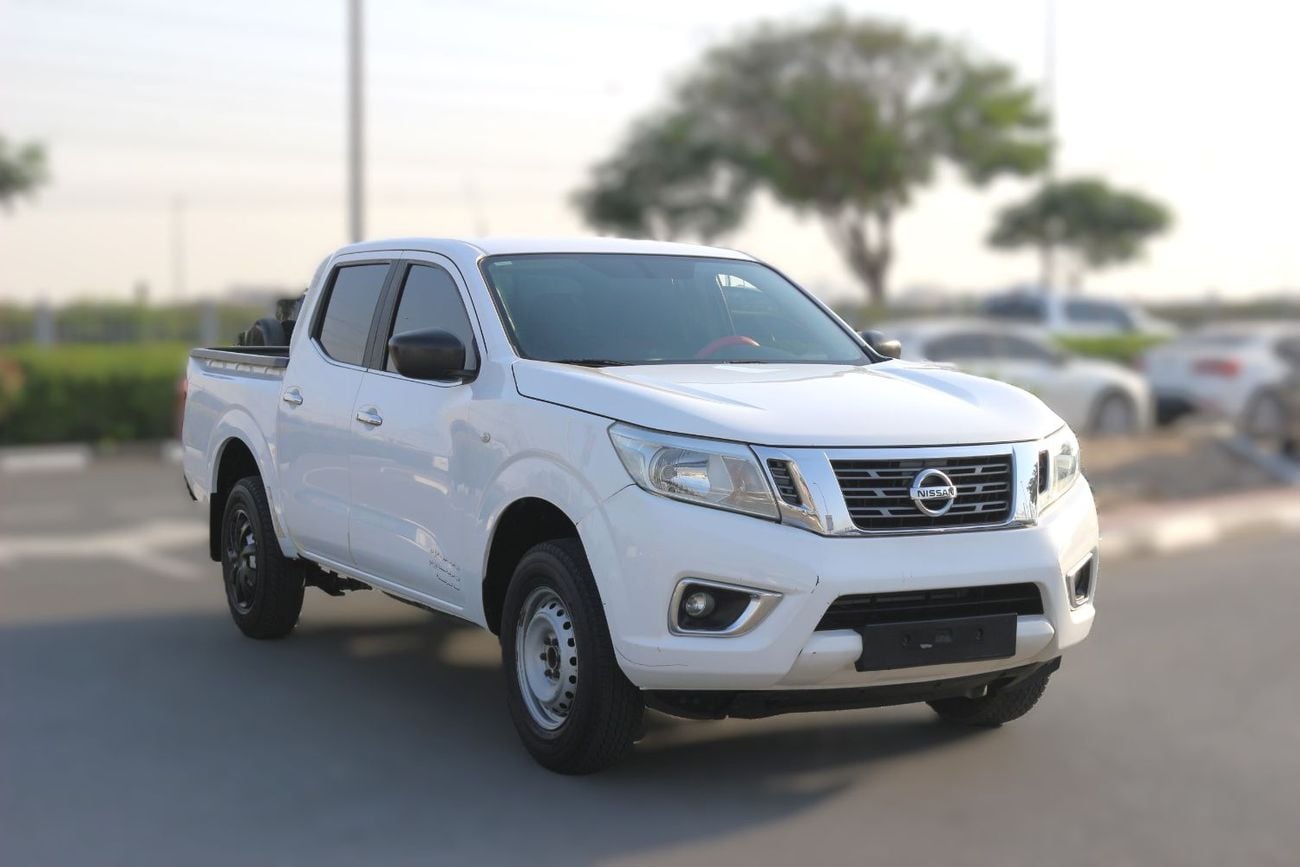 Nissan Navara G 2.5L 4WD A/T NISSAN NAVARA 2019 FULL AUTOMATIC GCC 4X2