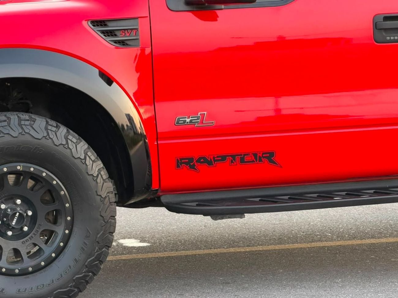 Ford F-150 SVT RAPTOR SUPER CAB