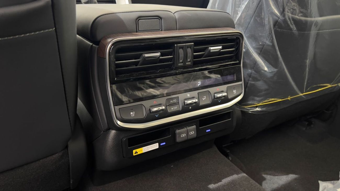 تويوتا لاند كروزر EXPORT ONLY - 2026 LC300 VX 4.0L (Black Interior) (GCC Specification)