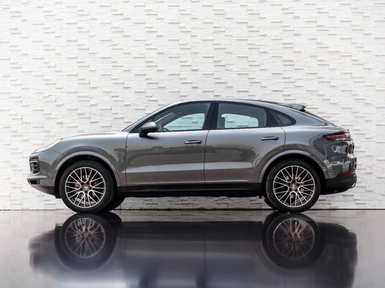 Porsche Cayenne Std 3.0L (340 HP)