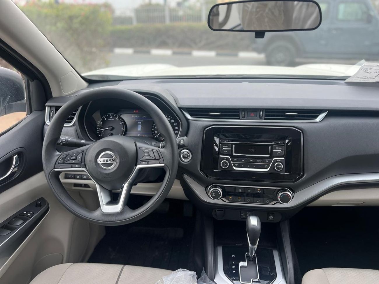 نيسان إكستيرا SE 2.5L RWD