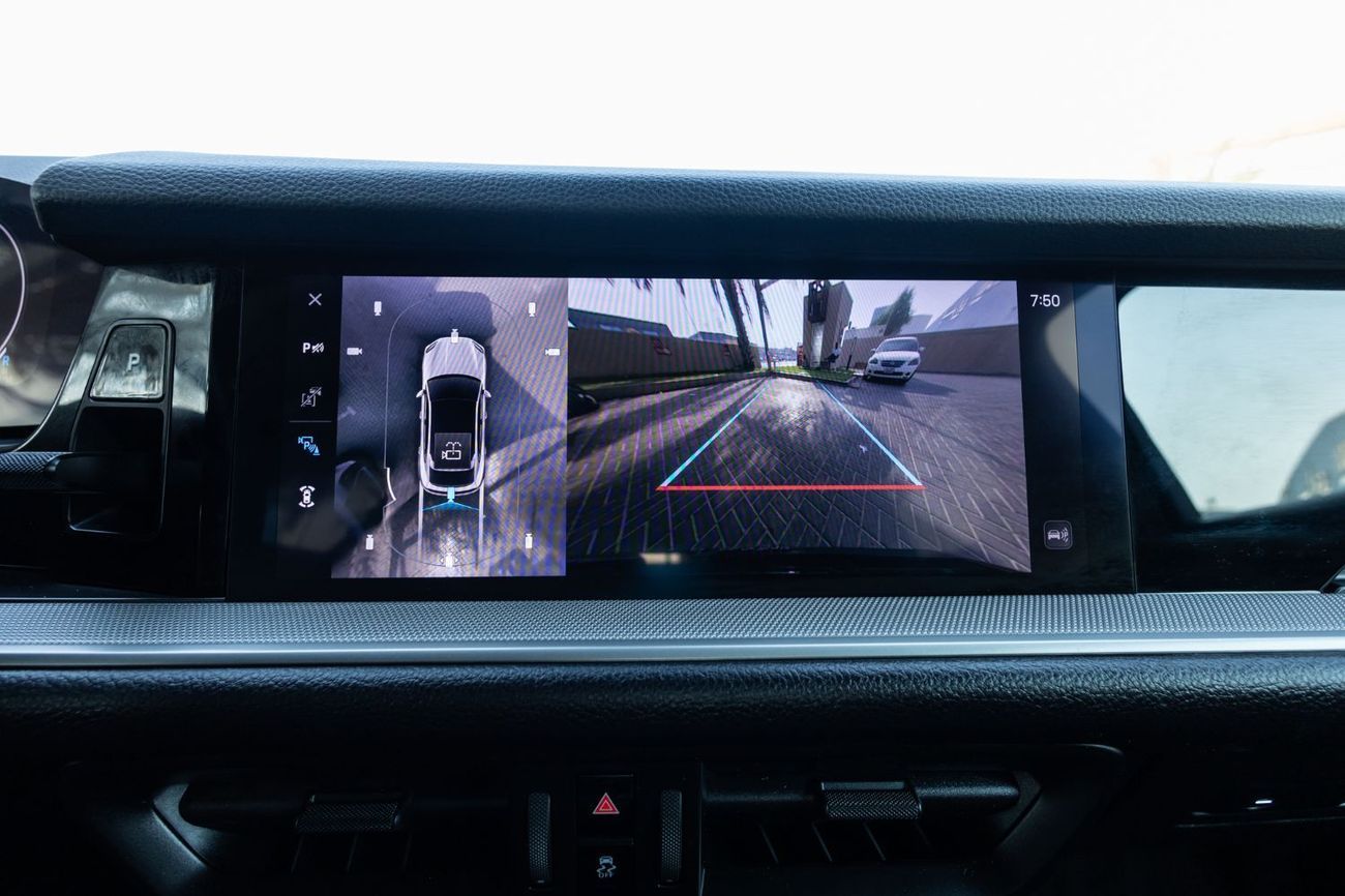 Porsche Cayenne Base