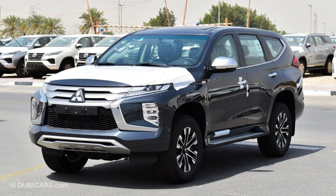 Mitsubishi Montero Montero Sport 2022 3.0L F49+ | GCC specs 4x4 | Push Start | (Sunroof/Heating Seats) | Black Leather 