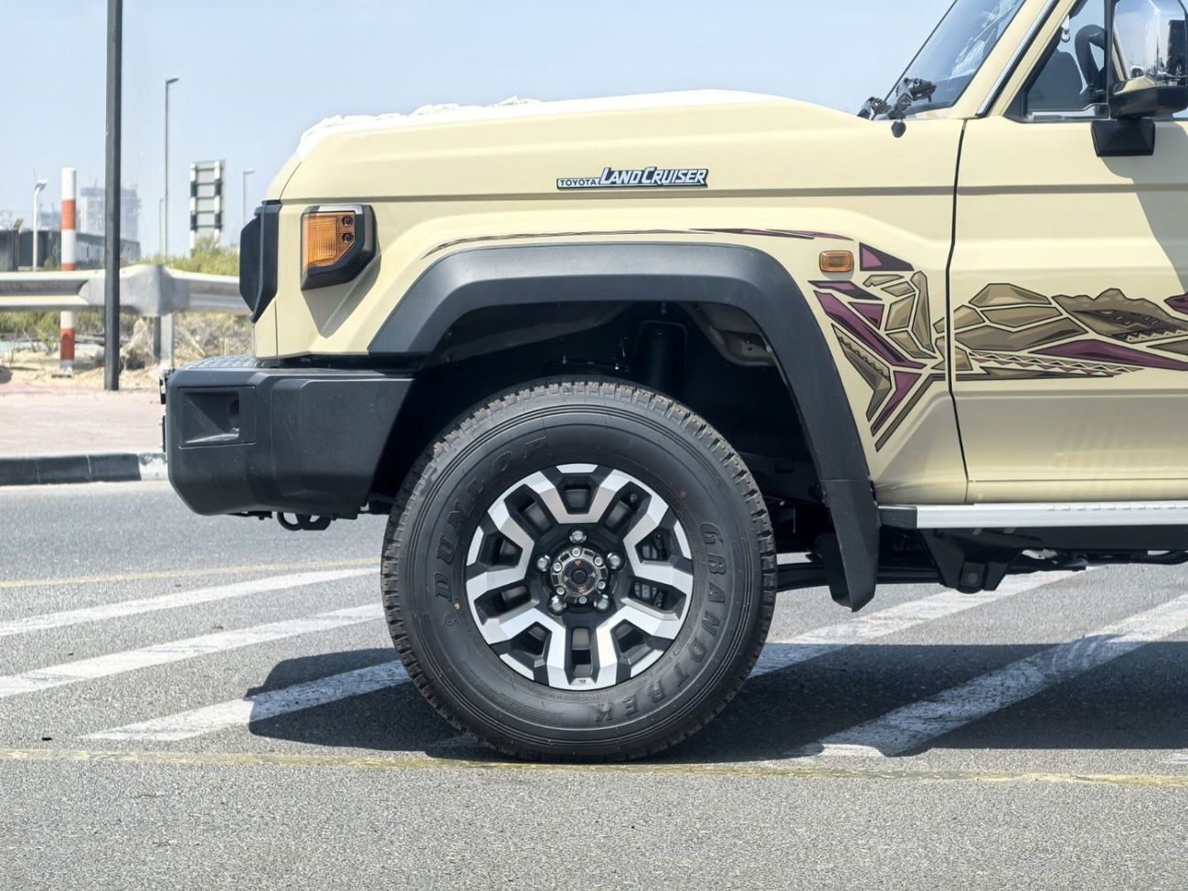 Toyota Land Cruiser Pick Up 2025 TOYOTA LAND CRUISER 79 SINGLE CABIN 4.0L PETROL AUTOMATIC TRANSMISSION FULL OPTION