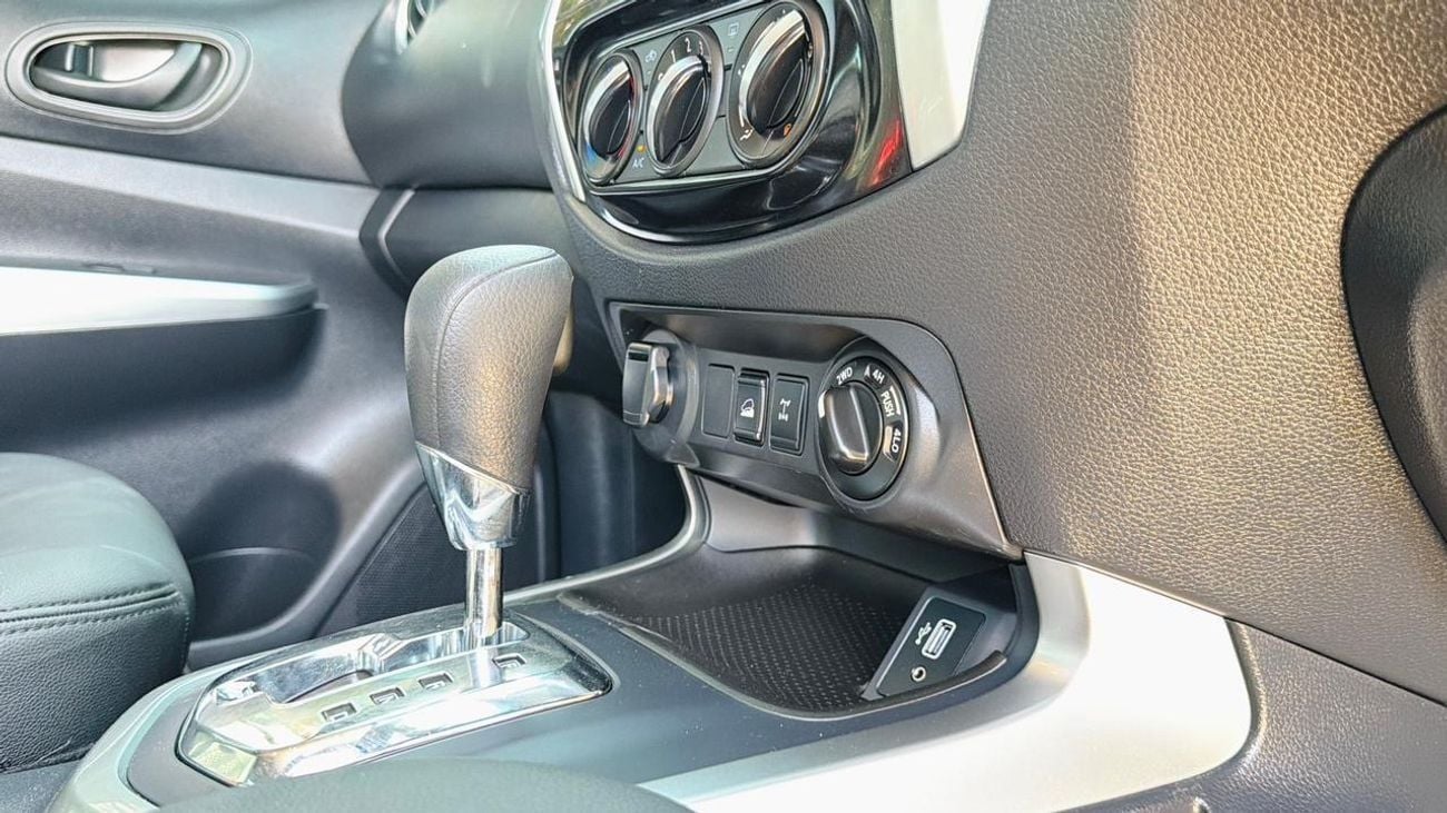 Nissan Navara 2023 | 2.3L DIESEL ENGINE | AUTOMATIC TRANSMISSION | RHD | HEAVY 4X4 SPORTS BAR | AIR SNORKEL