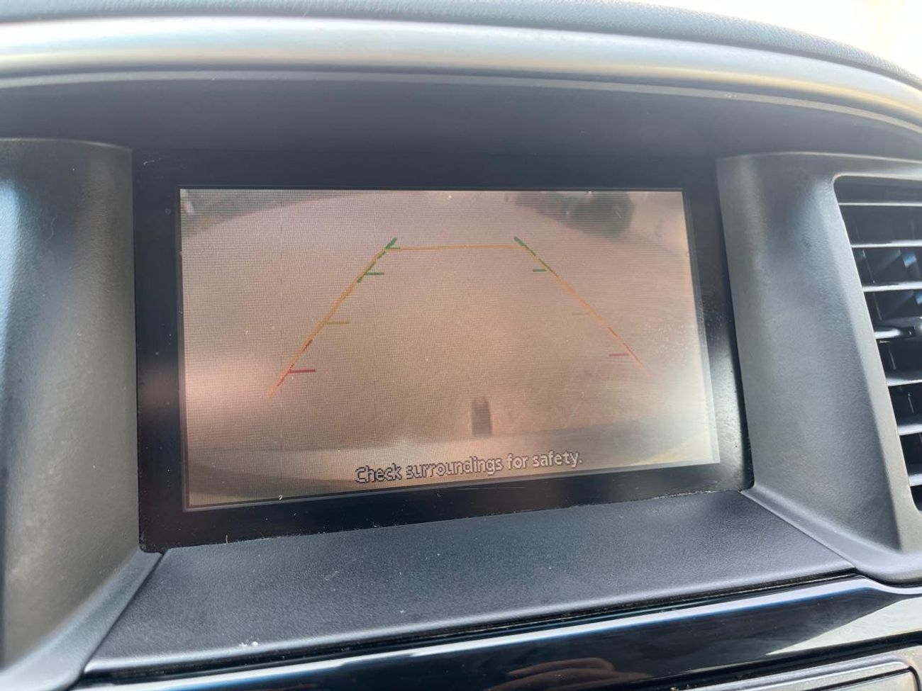 Nissan Pathfinder S 3.5L (260 HP) 4WD