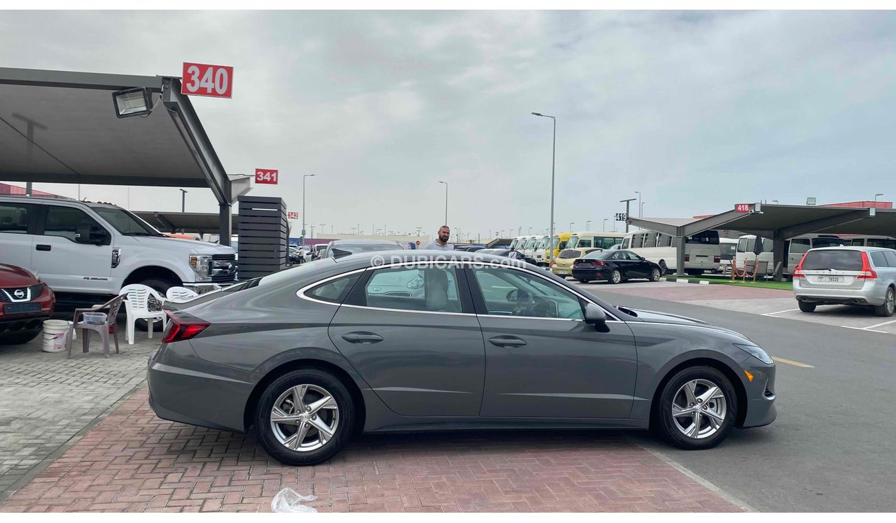 Hyundai Sonata SE With Radar