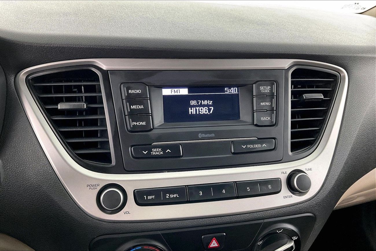 هيونداي أكسنت Smart / GL | عرض العيد الحصري | خالية من أضرار الفيضانات