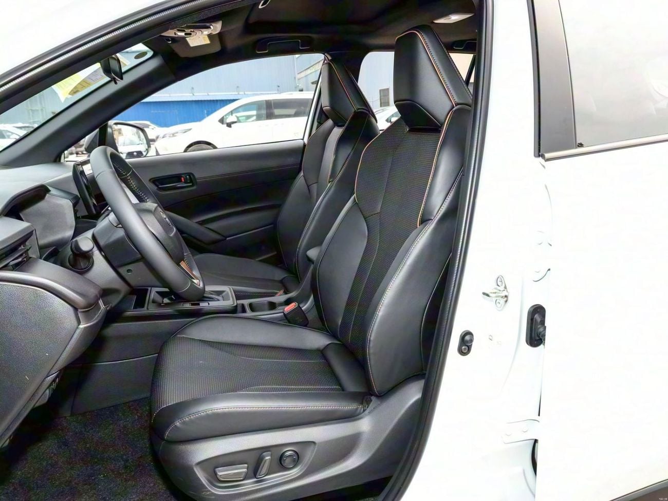 Toyota Corolla Cross GLI 2.0L,HYBRID.ELITE PLUS,NEW SHAPE,SUNROOF,RADAR,LEATHER SEATS,DRIVER POWER SEAT,360 CAMERA,BACK DOOR