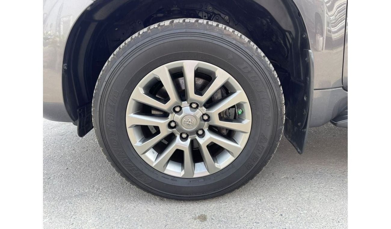 Toyota Prado 2019 Toyota Prado GXR (J150), 5dr SUV, 4L 6cyl Petrol, Automatic, Four Wheel Drive. clean car withou